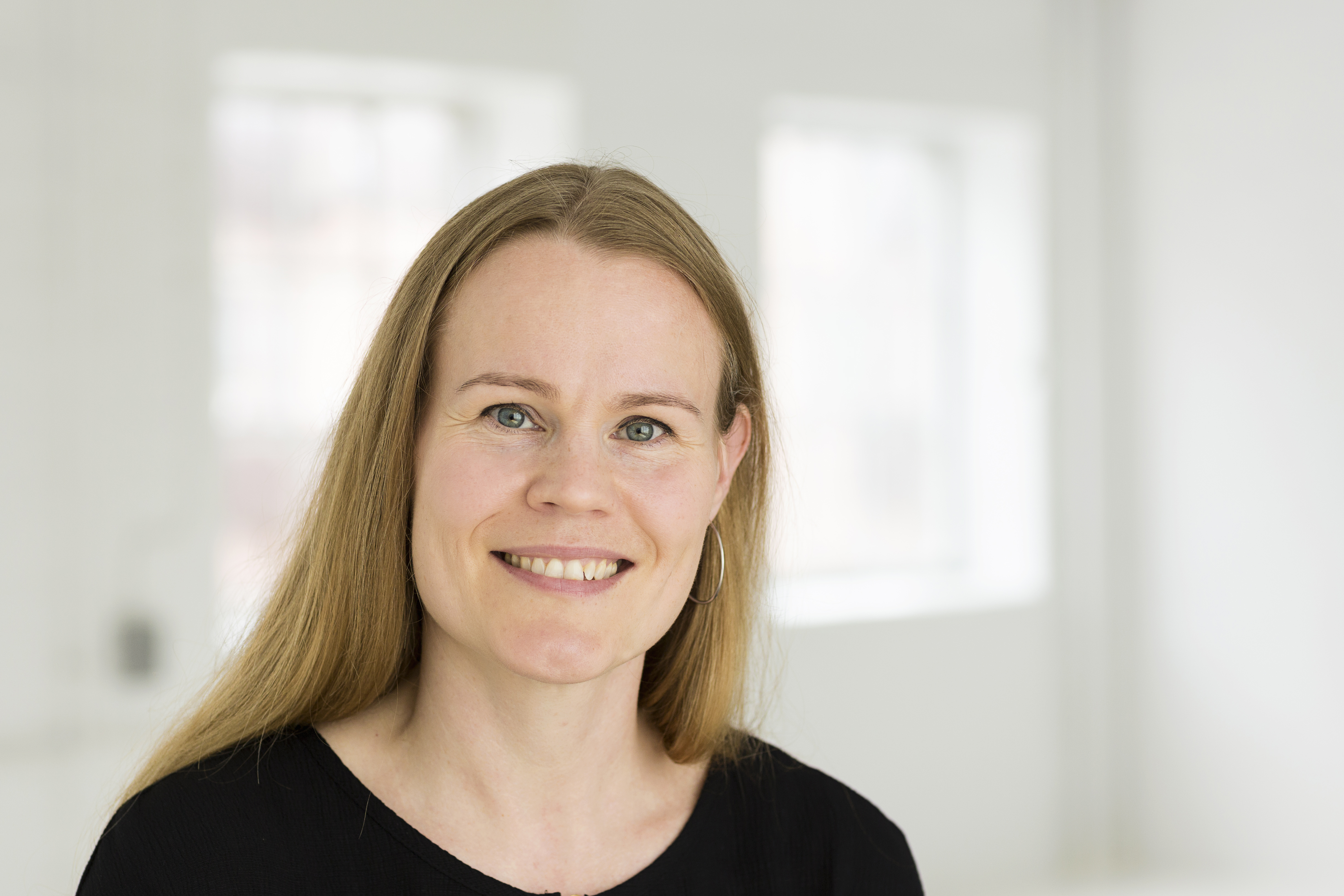 Päivi Eversbusch Landespecialist, Finland