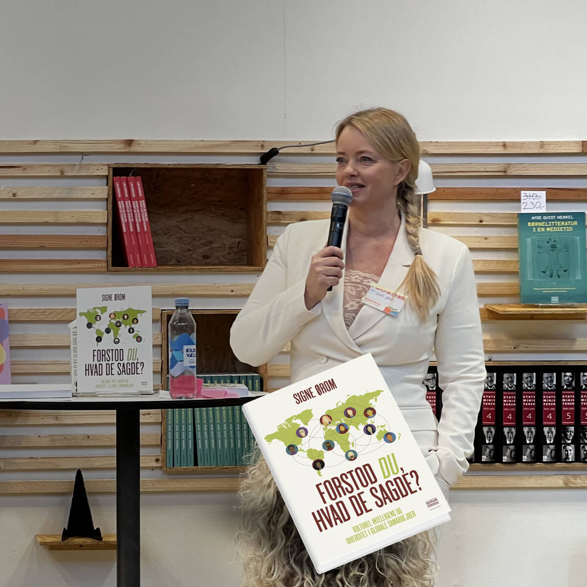 Bogforum 2023 interview Signe Ørom og Julie Folmer-Niemann