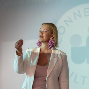 Signe Ørom, Connecting Cultures